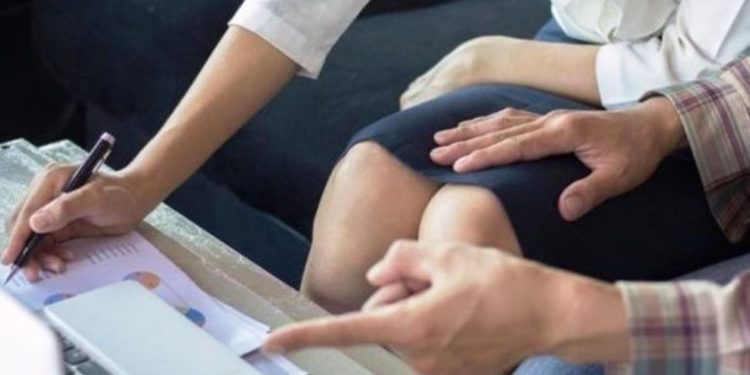 Në cilat profesione tradhtojnë më shumë burrat dhe gratë, zbuloni se kush kryeson