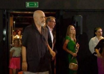 Shkarkoi gjysmën e qeverisë/ Zbulohet lëvizja e PAPRITUR e Ramës pas vendimit…