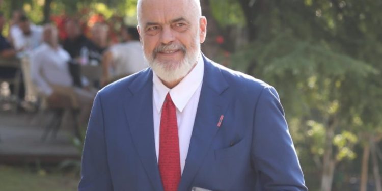 LAJM I FUNDIT – Ndryshimet në qeveri, kryeministri Rama sapo kryen LËVIZJEN e fundit…