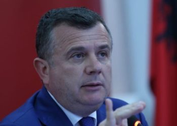 Balla mesazh policëve: “Dua t’u garantoj mbështetjen e Edi Ramës, nëse…