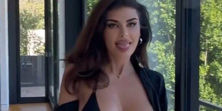 E nxehtë! Angela Martini publikon VIDEO-n “bombastike”, shfaqet provokuese duke lëpirë…
