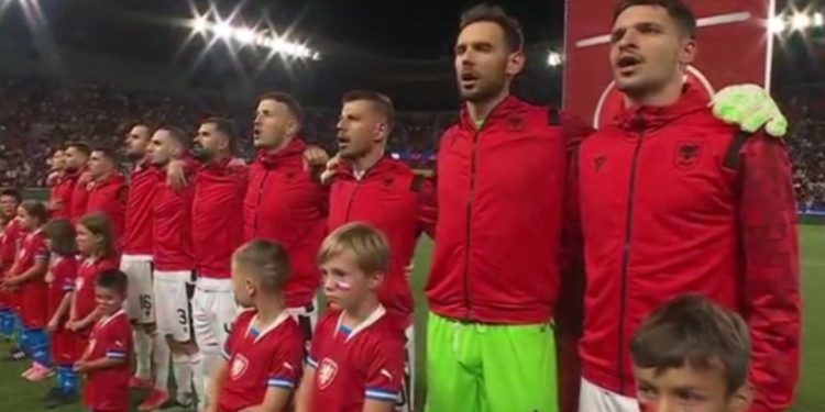 Sapo merret vendimi/ Shqipëri – Poloni, ndeshja nis me një minutë heshtje, arsyeja…