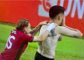 Ngriti peshë stadiumin, domethënia e madhe e tatuazhit të Mirlind Dakut…