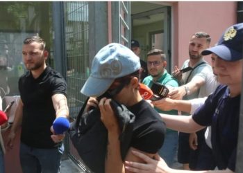 “Kam nënën të verbër dhe djalin e vogël”/ Alma Kaçi bën kërkesën e pazakontë, dua që…