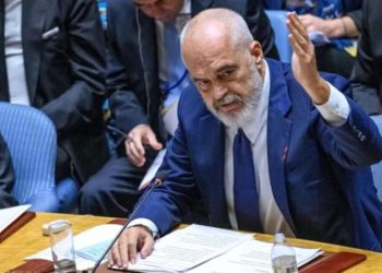 “BILD”: Para gjithë botës, Rama i vë frenat ankesave Ruse. Mendjemprehtë dhe…