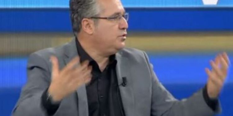 Minxhozi tregon “Prapaskenat”: Berisha po shfrytëzon Bardhin për t’u ulur në tryezë me qeverinë dhe…