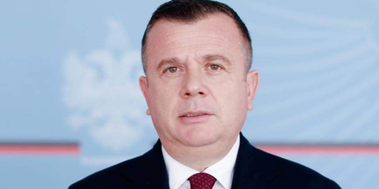 “Kush dënohet nga ligji i ri”, Balla paralajmëron: Nëse nuk i bindet urdhërit do të…