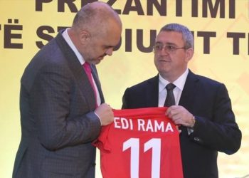 Zbulohet paga marramendëse e Armand Dukës pasi u zgjodh zv/president i UEFA…