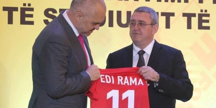 Zbulohet paga marramendëse e Armand Dukës pasi u zgjodh zv/president i UEFA…