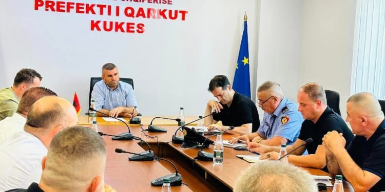 LAJM I FUNDIT – Vendimi i Qeverisë: Lirohet nga detyra prefekti i Kukësit, ja kush e zëvendëson (EMRI)