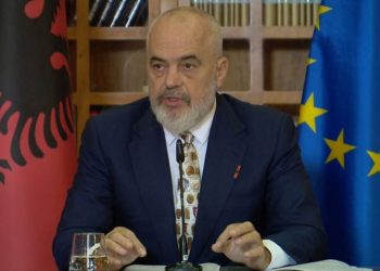 Rama në krah të Kosovës/ Kryeministri i del kundër Bashkimit Europian: Serbia duhet të dënohet…