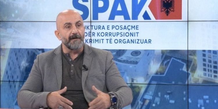 Juristi tregon “prapaskenat” çfarë pritet të ndodhë: Berisha do shkojë si “çeço” në gjykatë…