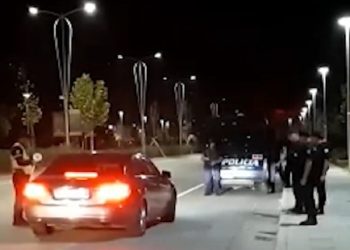 Policia e Shtetit “blindon” hyrje-daljet e këtij qyteti, ç’po ndodh sot në mbrëmje…