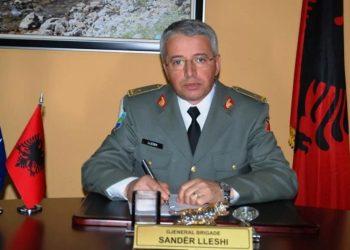 Paralajmërimi i ish-gjeneralit Sandër Lleshaj: Duhet të jemi gati, Serbia po përgatit diçka…