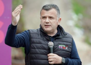 “Të ndërhyjë BE”/ Ministri Balla zbret në terren: Iu tregoj vendimin që kemi marrë për…