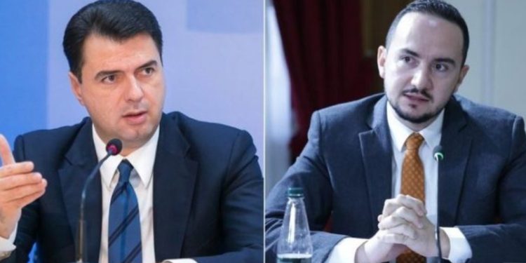 Salianji tallet me Bashën: Ka një ngjashmëri të frikshme me…