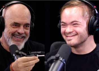 Gersi: Pse vishesh kështu pa hekurosur, ku i ke rrobat e luksit? Ja përgjigja e Ramës…