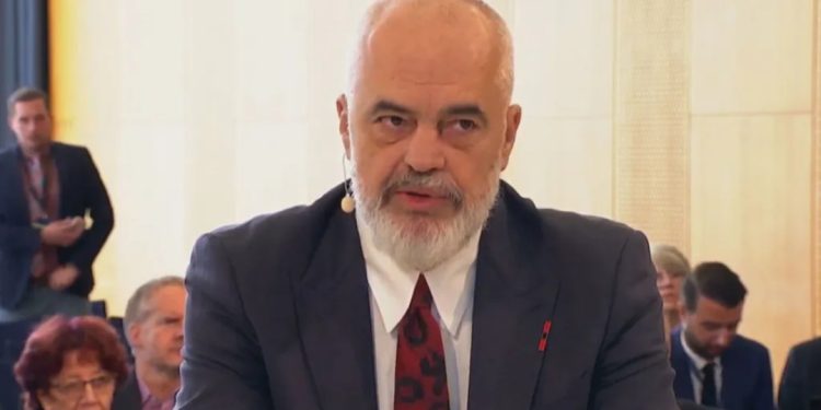 A do bisedoni me liderët e BE-së për tensionin Serbi-Kosovë? Përgjigjet Rama…