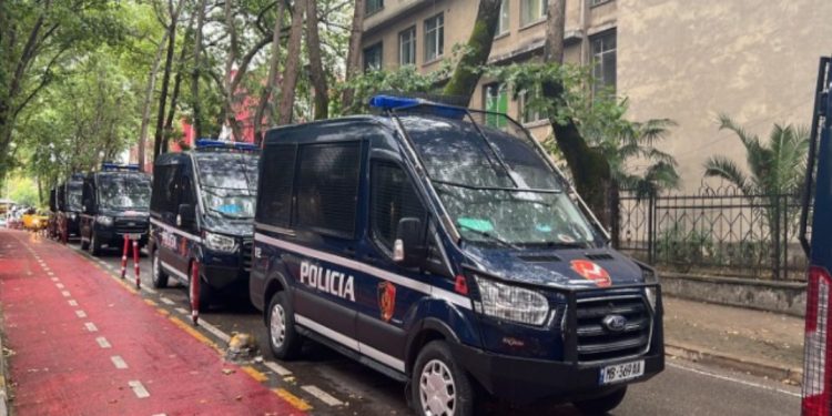 “Procesi i Berlinit”/ “Blindohet” Tirana: Ja rrugët që do të bllokohen nga sot…