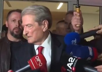 “Foltorja i bëri thirrje militantëve të mblidhen, por Berisha u braktis”