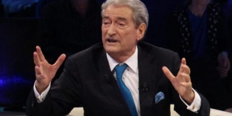 Avokati e thotë troç: Çfarë ndodh nëse Berisha refuzon të paraqitet në Gjykatë…