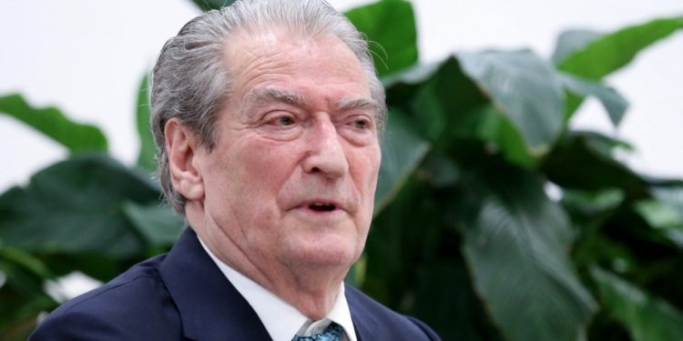 LAJM I FUNDIT ‐ Lëvizje e papritur, Berisha refuzon të përballet në GJKKO! Shikoni ku shfaqet…