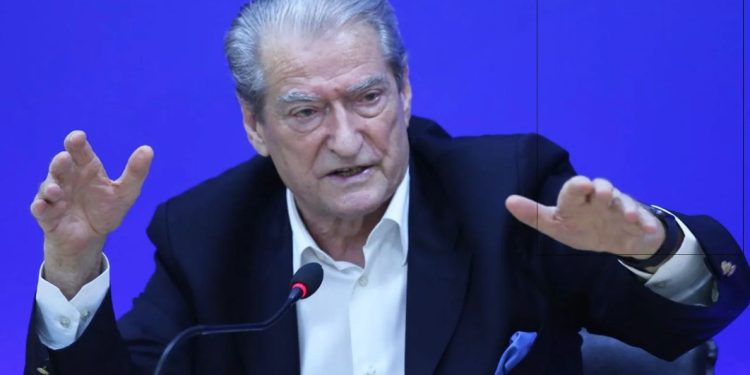“Mos u shqetësoni! Berisha nuk arratiset”/ Vjen deklarata e papritur nga krahu i djathtë…