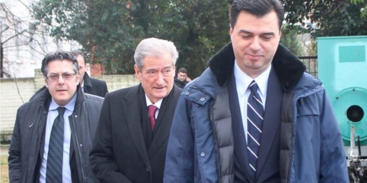 Kë njihni si kryetar të Grupit Parlamentar të PD? Ja ç’thotë deputetja e PS…