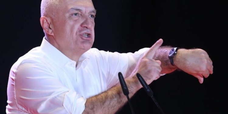 Jo vetëm Berisha/ Curri deklaratë “bombë”: Bëhet gati masa shtrënguese për Ilir Metën…