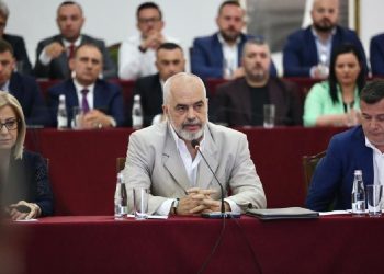 Mblidhet grupi parlamentar i PS, zbulohet VENDIMI që merr Rama: Shtyhet…