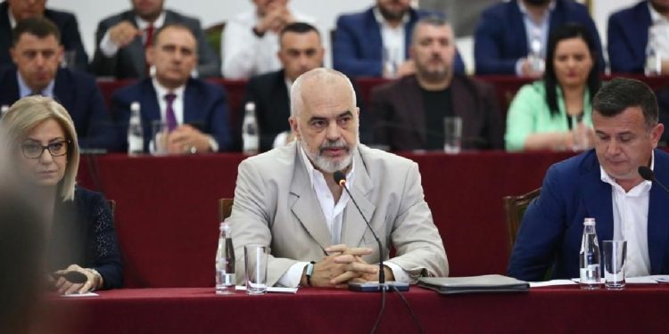 Mblidhet grupi parlamentar i PS, zbulohet VENDIMI që merr Rama: Shtyhet…
