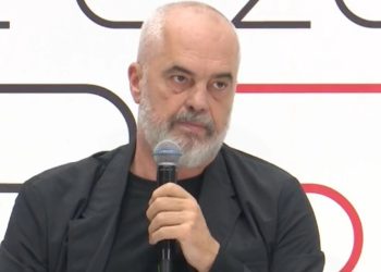 “Mungesë alarmante!”/ Rama ka një thirrje për prindërit: Kush ka fëmijë, mos i lejoni që…