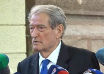 Berisha injoron SPAK-un/ Flet sërish jashtë Kryesisë: Ramës i ka hyrë lepuri në bark…