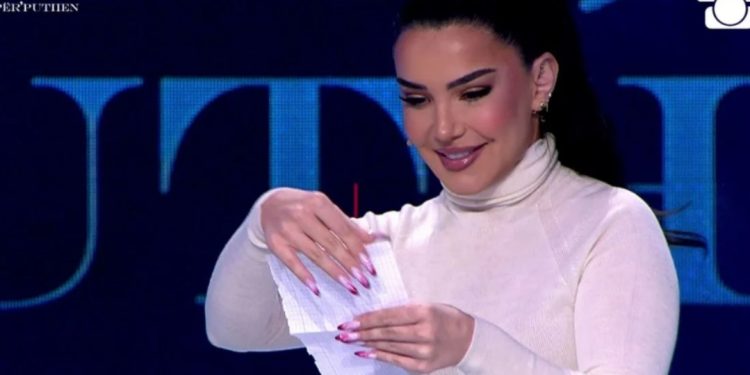 Prezantueses së TCH i shkruajnë nga burgu: Jam i dashuruar me ty, më ke…