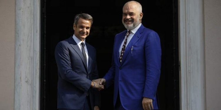 Analisti: Kërcënimi grek, përrallë e së shkuarës! Shqipëria i ka plotësuar kriteret për në BE…