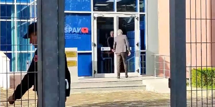 LAJM I FUNDIT – Ish-deputeti i LSI futet në SPAK, dikur krahu i “djathtë” i Ilir Metës…