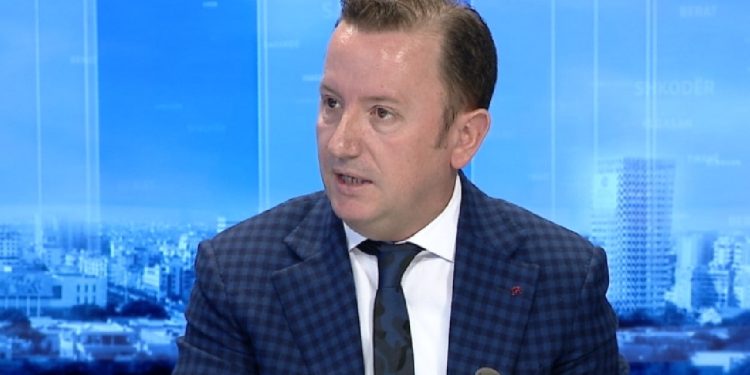 Ish-ministri demokrat i Drejtësisë: Ja çfarë parashikon ligji nëse Berisha nuk…