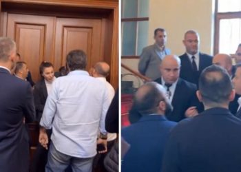 Deputetët e PD hyjnë me forcë në Kuvend, “shqyejnë” derën e zyrës së Nikollës…