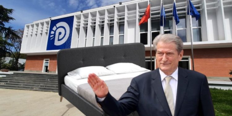 “Arrest në zyrë”/ Krevat dhe kuzhinë brenda selisë së PD? Berisha gati të zhvendosë shtëpinë…