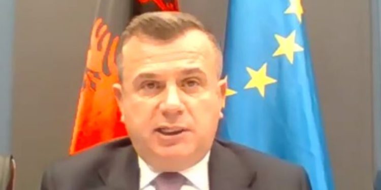 “Afrikanët do të vijnë në Shqipëri”/ A ka rrezik të sigurisë kombëtare? Balla jep këtë përgjigje…