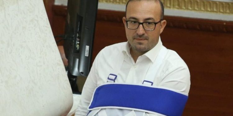Deputeti i PD-së së Lushnjes BEFASON: Duhet të bëjmë gjëra më të rënda…