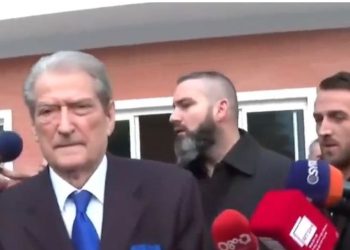 Në prag arrestit/ Berisha: Jam më i fortë! Rama do përfundojë si gjyshi i tij Enver Hoxha…