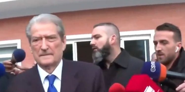 Në prag arrestit/ Berisha: Jam më i fortë! Rama do përfundojë si gjyshi i tij Enver Hoxha…
