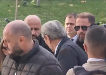 VIDEO/ Kuvendi i jep “OK” arrestimit, Berisha bëhet për “ujë të ftohtë”, shikoni kur…