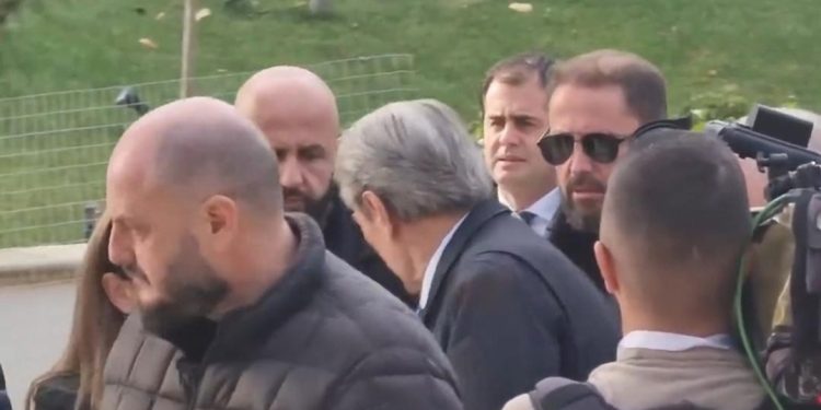 VIDEO/ Kuvendi i jep “OK” arrestimit, Berisha bëhet për “ujë të ftohtë”, shikoni kur…