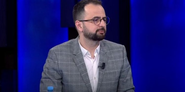 “Berisha duhet të ishte në burg”, Shabani kritika: Gjykata po e toleron…