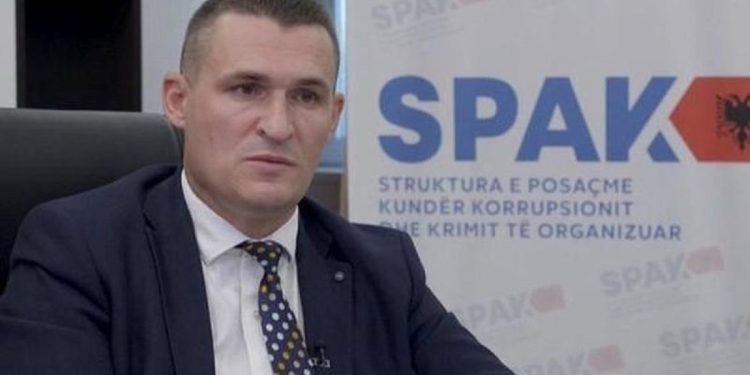 “Mos bëjnë ligje për të na kontrolluar”/ Shalsi i përgjigjet Altin Dumanit: Mos shqetësohet…