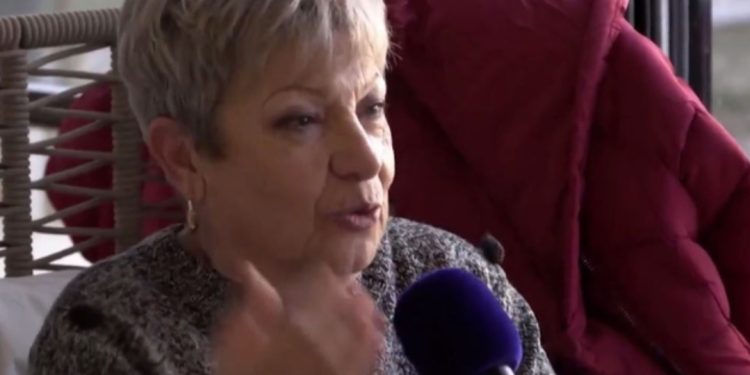 Pensionistët italianë vijnë për të jetuar në Shqipëri/ “Mediaset” i takon në Durrës: Këtu është…