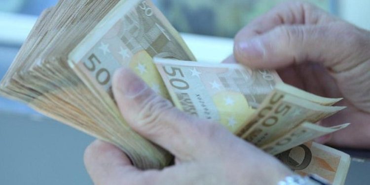 Vendimi i Qeverisë/ 28 mijë subjekte do të nisin të paguajnë këste paraprake për…