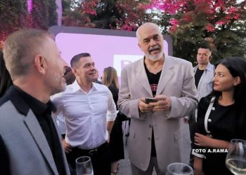 Akuzat e Ahmetajt ndaj Ramës/ PD-ja kryen LËVIZJEN e papritur, kërkon me urgjencë që…